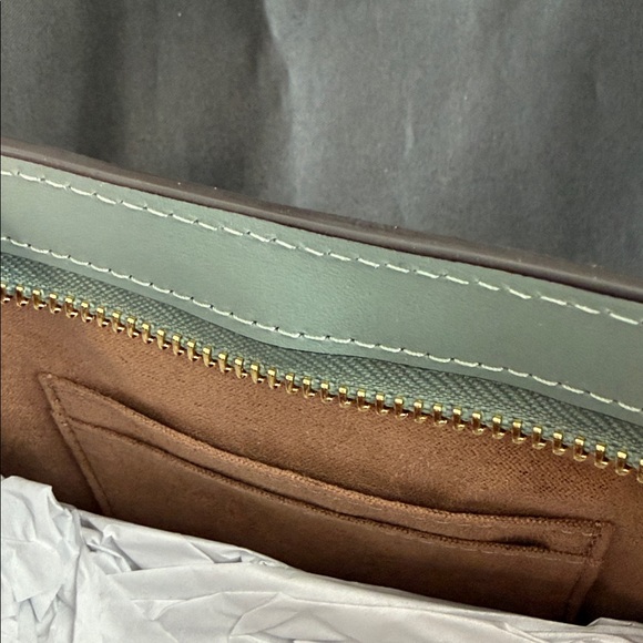 COACH New York Eliza Leather Shoulder Bag w/ Zipper Closure in Sage Green NWT - Picture 9 of 13